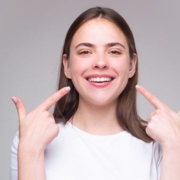 Important Aftercare Instructions for Dental Crowns | Do’s and Don’ts